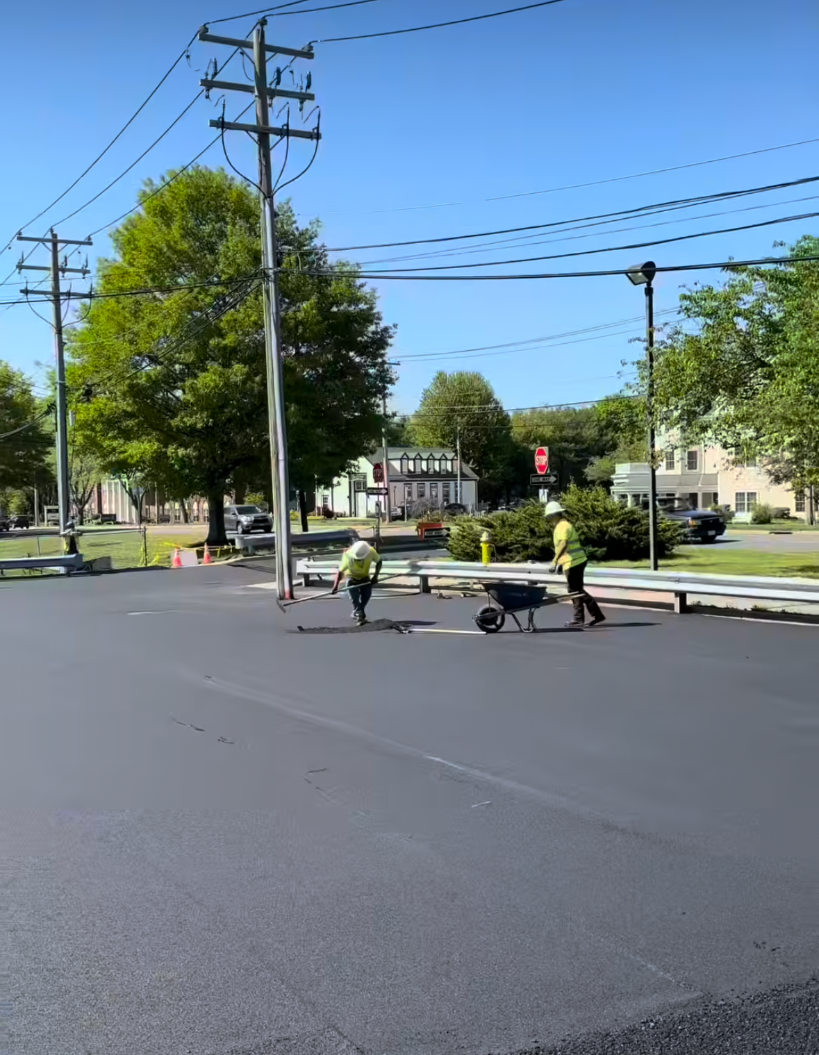 Asphalt Replacement vs. Resurfacing: Which Is Right for You?